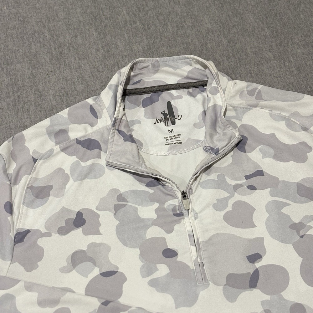 Johnnie-O Surge 1/4 Zip Pullover Mens Medium Snow Camo JMKO3900 Grey White